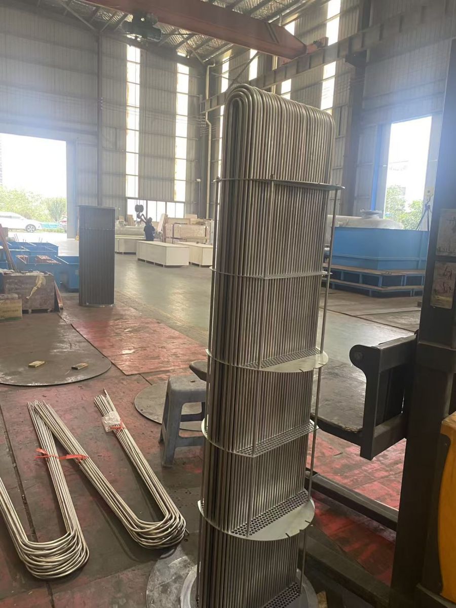 浩林建最新消息，一台U型换热器芯组组装生产中❗️❗️❗️