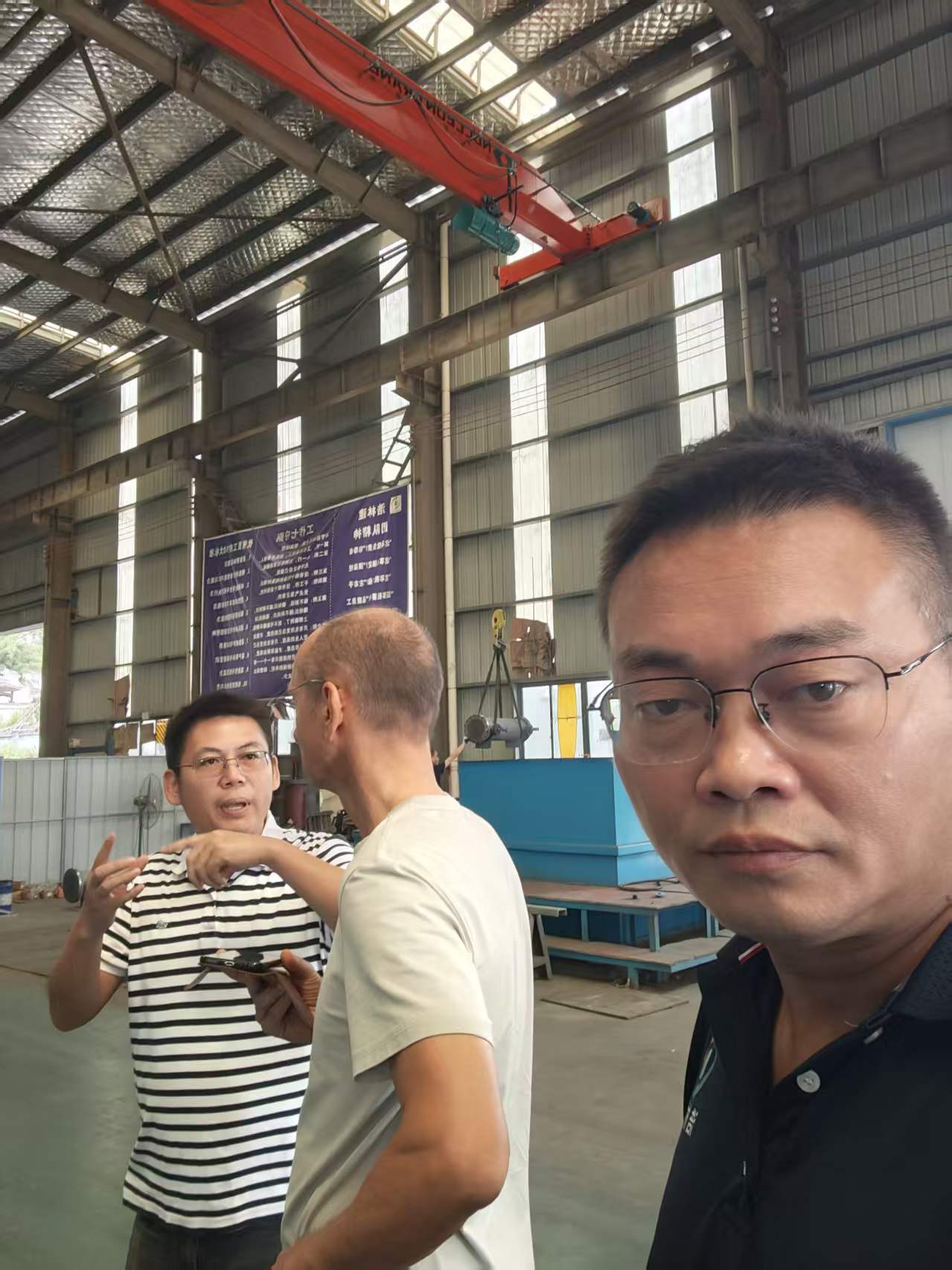 欢迎俄罗斯客户到厂参观考察